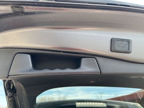 Used 2025 Toyota RAV4 XLE w/ Convenience Package image 14