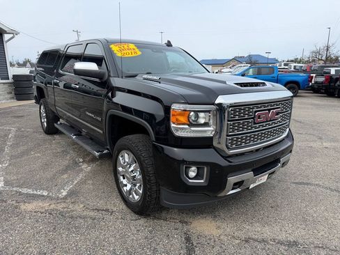Used 2018 GMC Sierra 2500 Denali AWD/4WD image 7
