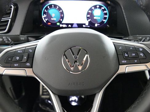 Used 2025 Volkswagen Atlas Cross Sport SEL R-Line AWD/4WD image 15