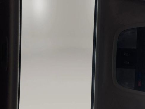 Used 2018 Subaru Crosstrek 2.0i Limited image 17