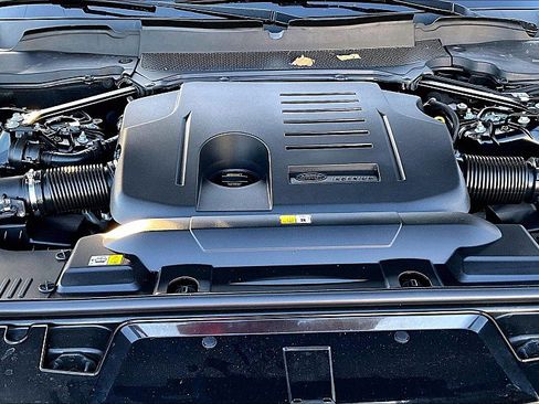 Used 2020 Land Rover Range Rover Sport HSE image 9