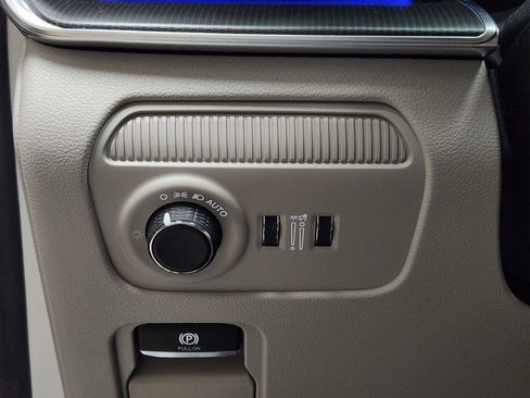 New 2026 Jeep Grand Wagoneer L Summit image 30