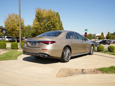 New 2026 Mercedes-Benz S 580 4MATIC Sedan image 8
