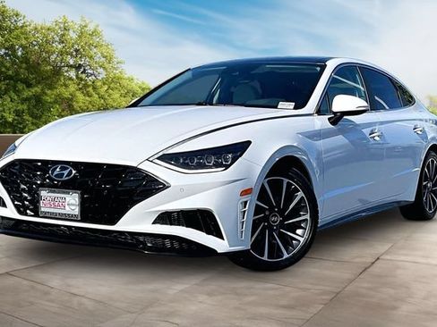 Used 2022 Hyundai Sonata Limited FWD image 3