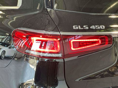 Certified 2023 Mercedes-Benz GLS 450 4MATIC image 8