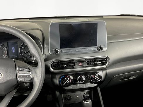 Used 2023 Hyundai Kona SE image 10