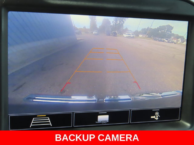 Used 2020 GMC Sierra 1500 SLE w/ SLE Value Package AWD/4WD image 7