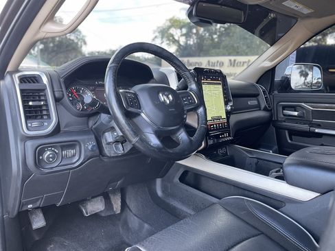 Used 2019 RAM 2500 Laramie AWD/4WD image 16