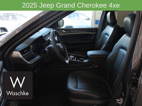 New 2025 Jeep Grand Cherokee Limited 4xe w/ Trailer Tow Package AWD/4WD image 13