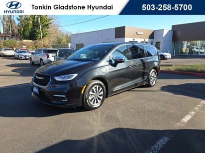 Used 2023 Chrysler Pacifica Limited