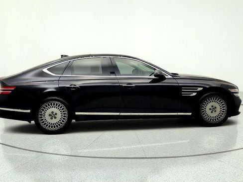 Used 2022 Genesis G80 2.5T w/ Advanced Package RWD image 4