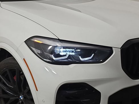 Used 2023 BMW X5 xDrive40i w/ M Sport Package image 33