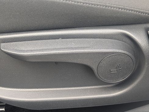 New 2026 Kia Sportage LX FWD image 21