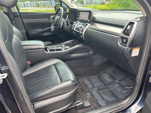Used 2022 Kia Sorento S FWD image 13