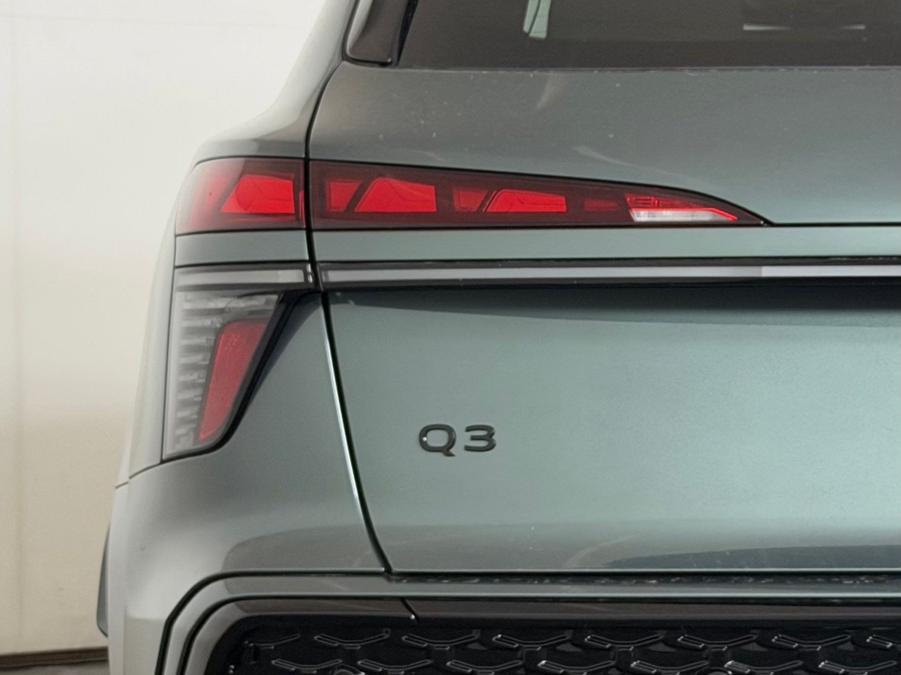 New 2026 Audi Q3 quattro 2.0T AWD/4WD image 29