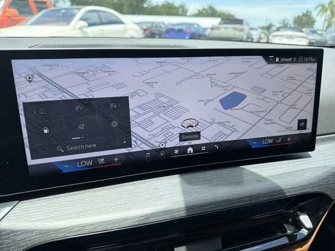 New 2025 BMW 330i Sedan w/ Convenience Package RWD image 32