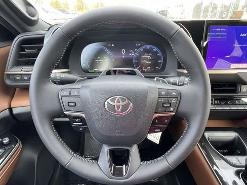 New 2026 Toyota Crown Signia Limited image 30