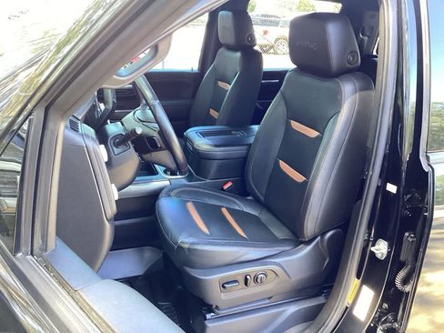 Used 2021 GMC Sierra 2500 AT4 image 29