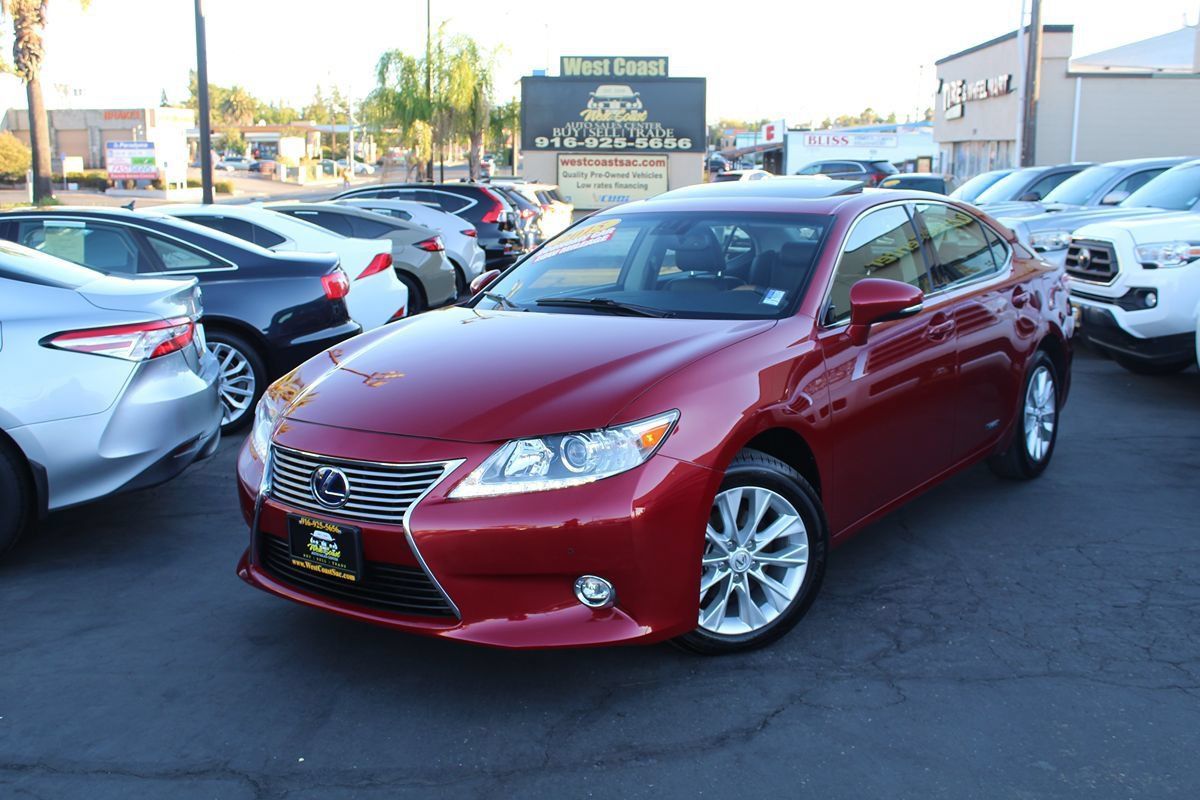 Used 2015 Lexus ES 300h w/ Navigation System Package FWD image 42