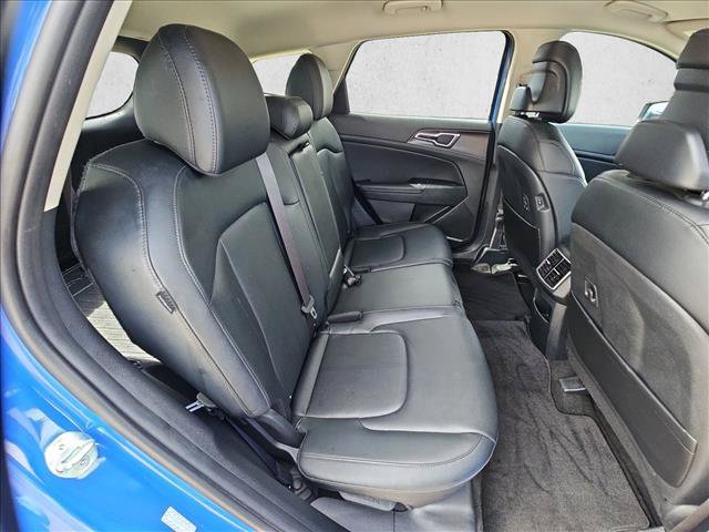 Used 2026 Kia Sportage EX FWD image 18