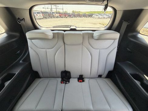 Used 2022 Hyundai Palisade SEL w/ 8P Bench Seat Package AWD/4WD image 19