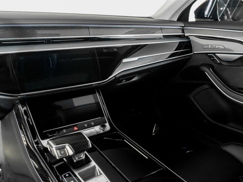Used 2022 Audi S8 w/ S8 Executive Package image 38