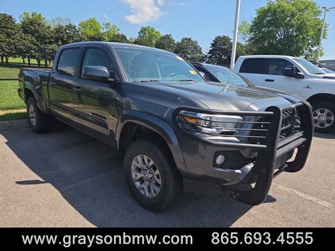 Used 2016 Toyota Tacoma SR5 w/ SR5 Appearance Package (SN) AWD/4WD image 1