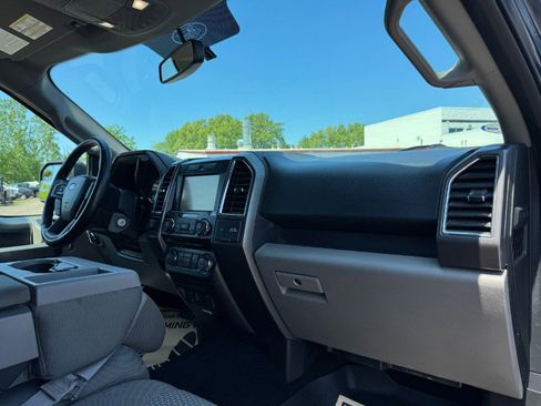Used 2015 Ford F150 XLT w/ Equipment Group 302A Luxury AWD/4WD image 19
