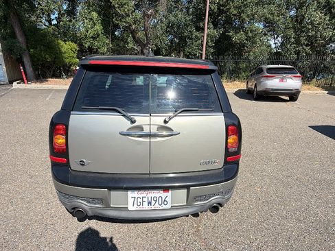 Used 2010 MINI Cooper Clubman S FWD image 6