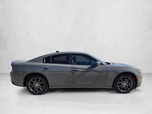 Used 2018 Dodge Charger GT image 4