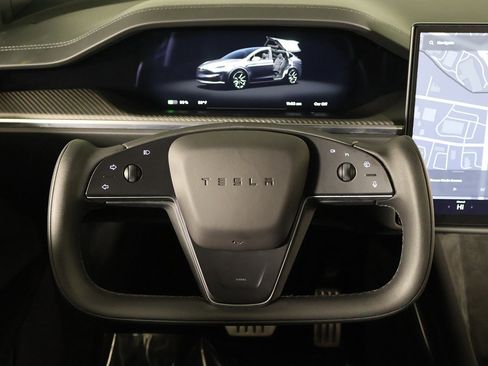 Used 2023 Tesla Model X Plaid image 29