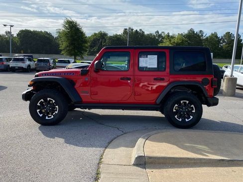 Used 2024 Jeep Wrangler Unlimited Rubicon 4xe AWD/4WD image 4