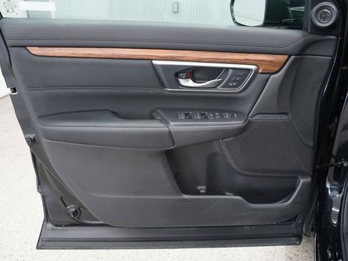 Used 2022 Honda CR-V Touring image 29