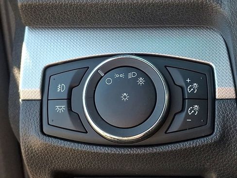 Used 2015 Ford Explorer XLT w/ Equipment Group 202B image 24