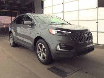 Used 2023 Ford Edge SEL w/ Convenience Package