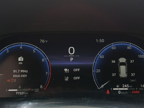 Used 2023 Toyota Highlander Limited AWD/4WD image 17