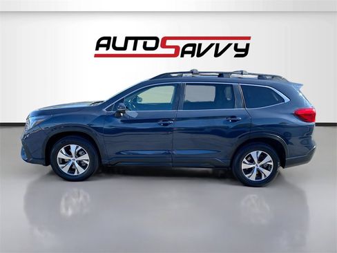 Used 2023 Subaru Ascent Premium w/ Convenience Package image 4