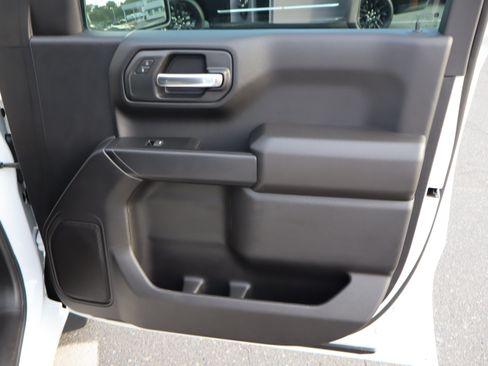 Used 2026 Chevrolet Silverado 1500 Custom AWD/4WD image 32