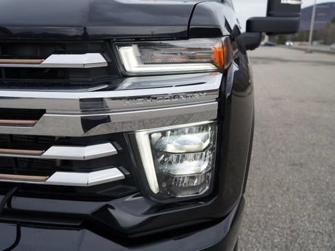 Used 2023 Chevrolet Silverado 3500 High Country w/ Z71 Off-Road Package AWD/4WD image 79