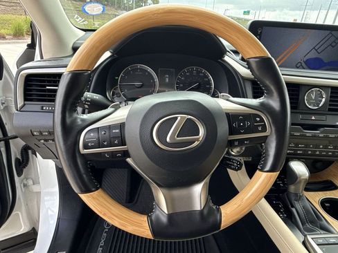 Used 2021 Lexus RX 350L Premium w/ Premium Package AWD/4WD image 21