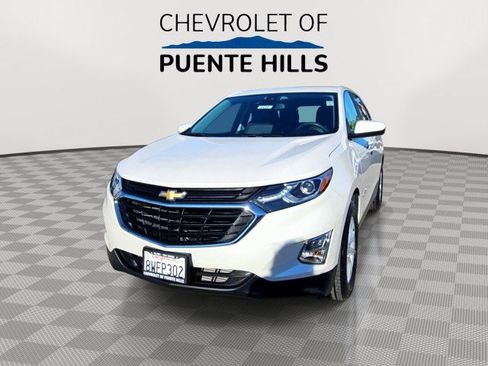 Used 2021 Chevrolet Equinox LT w/ LPO, Cargo Package FWD image 3