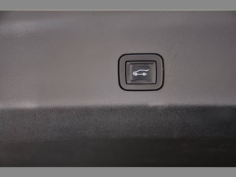 Used 2023 Chevrolet Tahoe LT AWD/4WD image 23