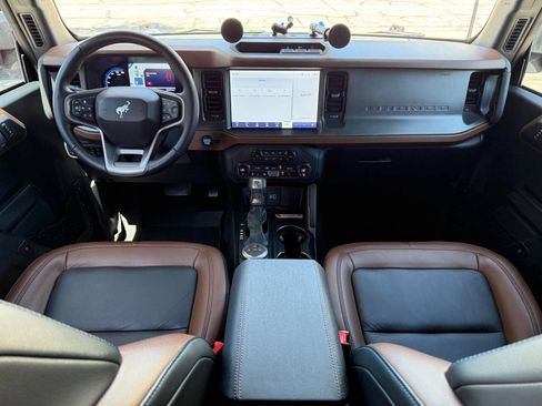 Used 2024 Ford Bronco Outer Banks AWD/4WD image 28