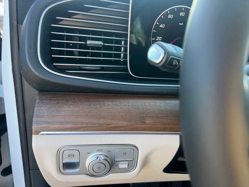 New 2026 Mercedes-Benz GLE 350 4MATIC image 18