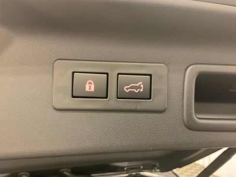 Certified 2025 Subaru Forester Limited w/ Popular Package #2 AWD/4WD image 28