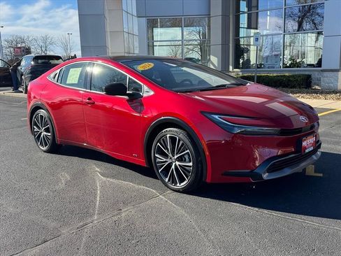 Certified 2024 Toyota Prius XLE image 1