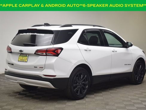 Used 2022 Chevrolet Equinox RS w/ Infotainment Package image 8