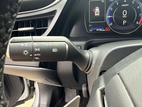 Used 2025 Lexus ES 350 w/ Premium Package image 28