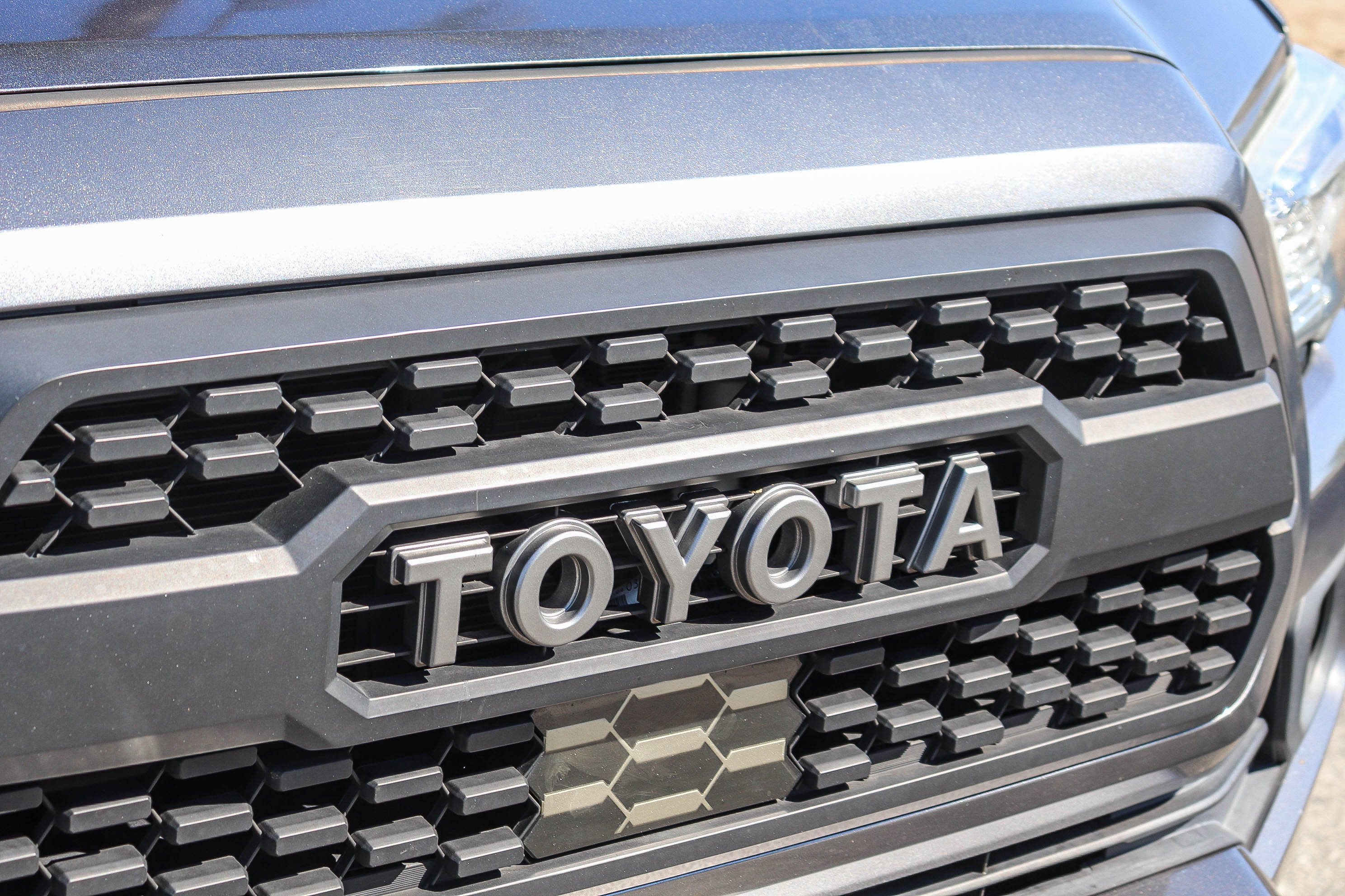 Used 2020 Toyota Tacoma TRD Off-Road w/ Technology Package AWD/4WD image 4