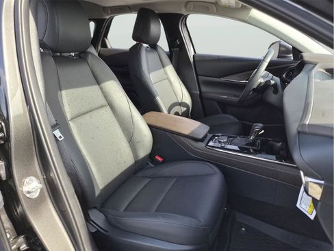 Certified 2025 MAZDA CX-30 AWD 2.5 S w/ Premium Package image 15